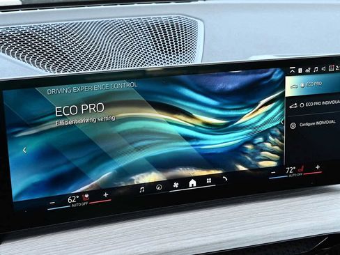 New 2026 BMW 330i Sedan w/ M Sport Package image 28