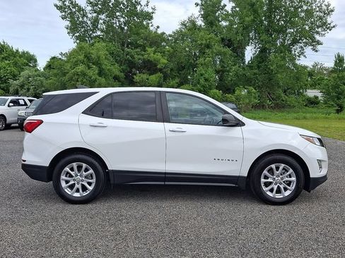 Used 2021 Chevrolet Equinox LS w/ LS Convenience Package FWD image 7