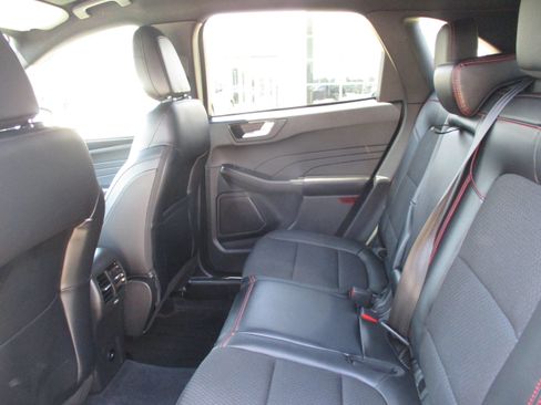 Used 2023 Ford Escape ST-Line w/ Tech Pack #1 AWD/4WD image 39