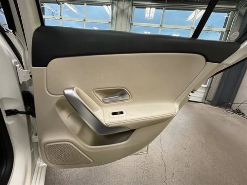 Used 2022 Mercedes-Benz A 220 image 25