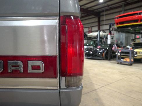 Used 1990 Ford F150 4x4 Regular Cab image 37