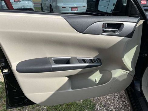 Used 2011 Subaru Impreza 2.5i Premium w/ PWR Moonroof Value Pkg AWD/4WD image 17