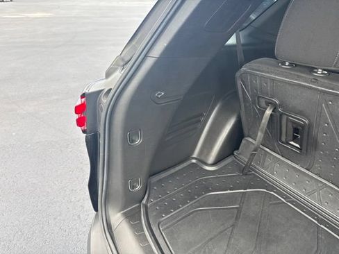 Used 2022 Chevrolet Traverse LT w/ LPO, Floor Liner Package AWD/4WD image 42