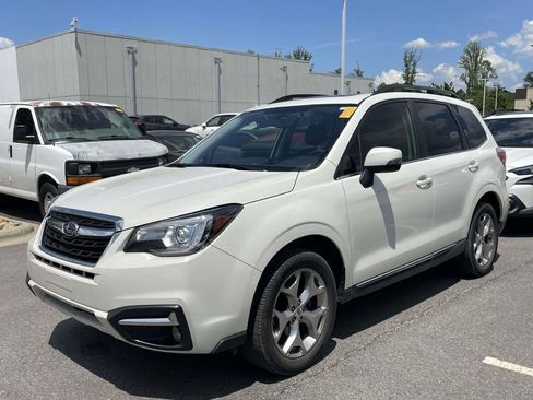 Used 2018 Subaru Forester 2.5i Touring w/ Popular Package #3B AWD/4WD image 2