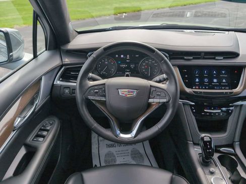 Used 2025 Cadillac XT6 Premium Luxury w/ Platinum Package AWD/4WD image 20