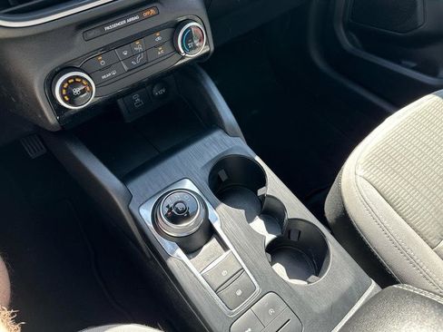 Used 2022 Ford Escape S AWD/4WD image 19