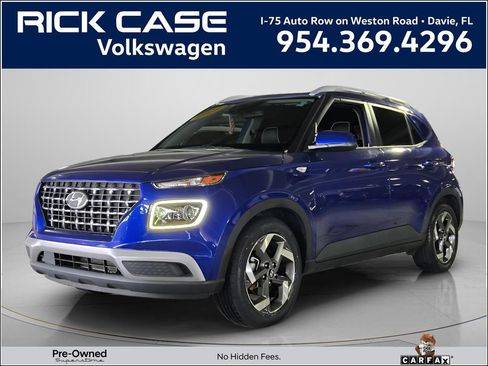 Used 2022 Hyundai Venue Limited w/ Cargo Package FWD image 1