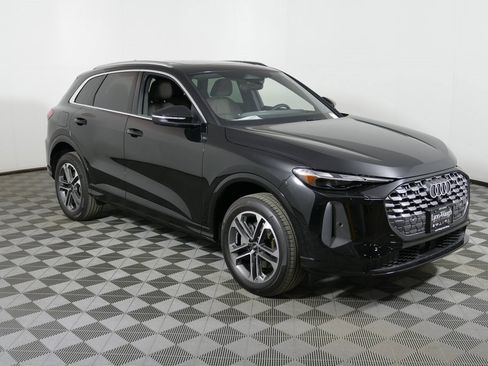 New 2025 Audi Q5 Premium image 1