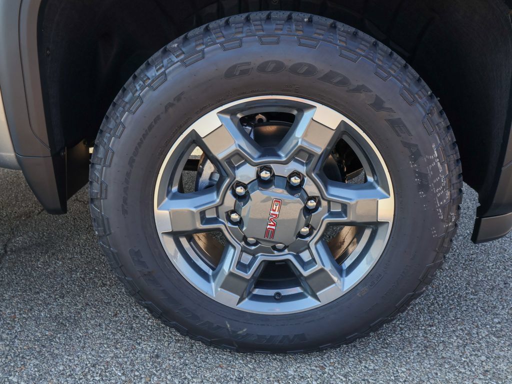 New 2026 GMC Sierra 2500 SLT w/ SLT Premium Package AWD/4WD image 33