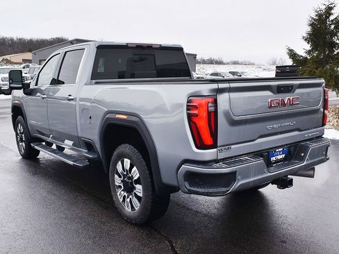 Used 2025 GMC Sierra 2500 Denali image 3