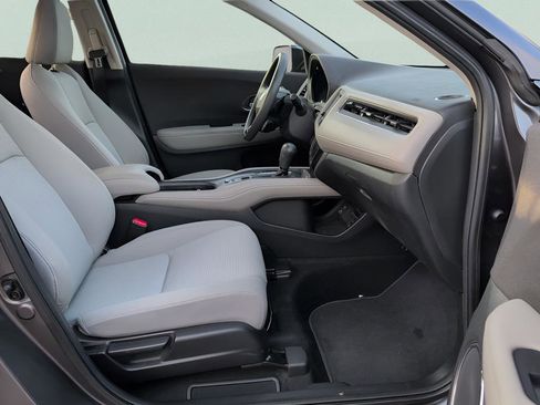 Used 2019 Honda HR-V EX image 30