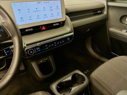 Used 2024 Hyundai Ioniq 5 SEL AWD/4WD image 26