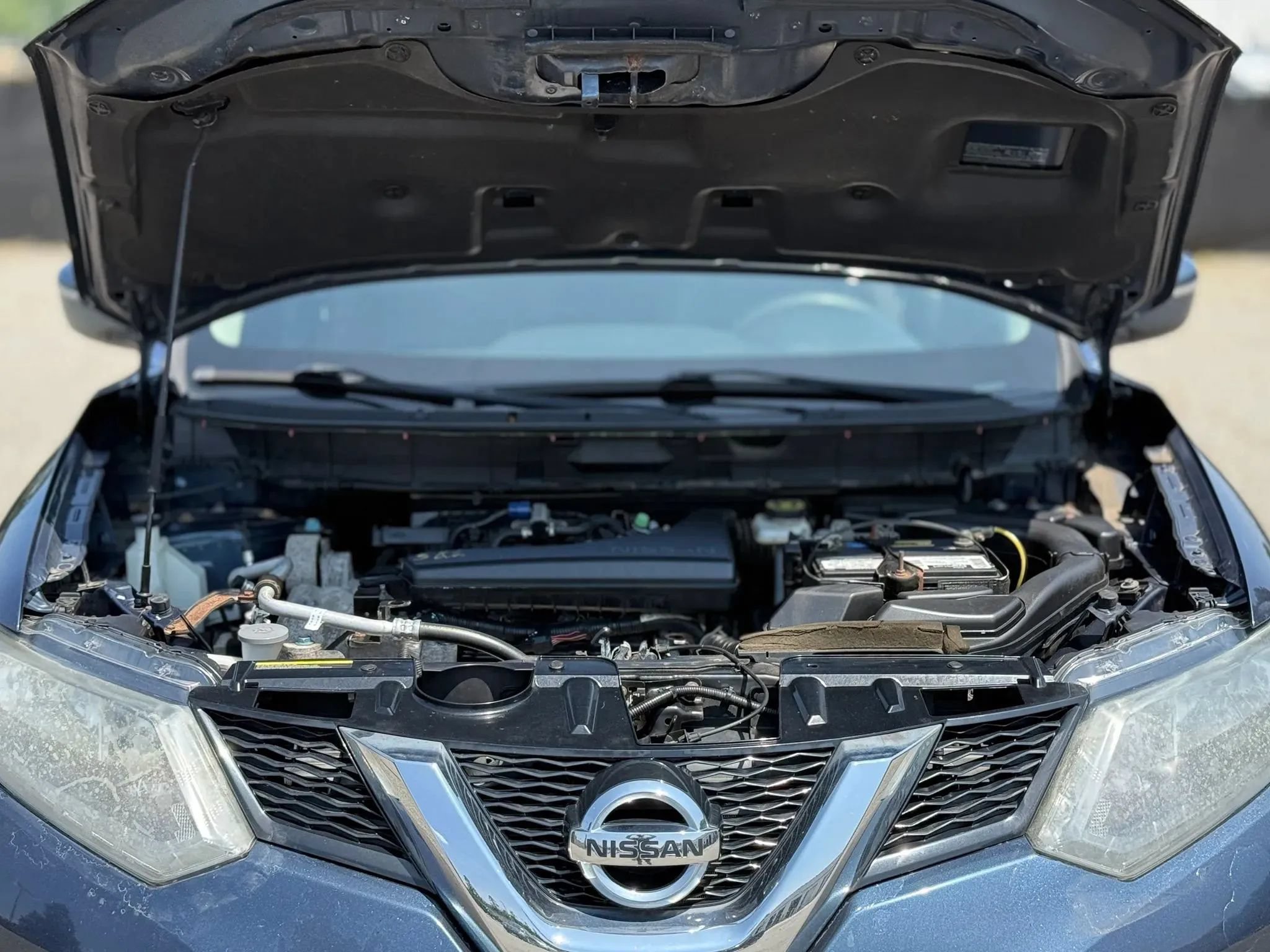 Used 2015 Nissan Rogue SV AWD/4WD image 28