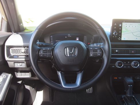 Used 2025 Honda Civic Sport Touring image 23