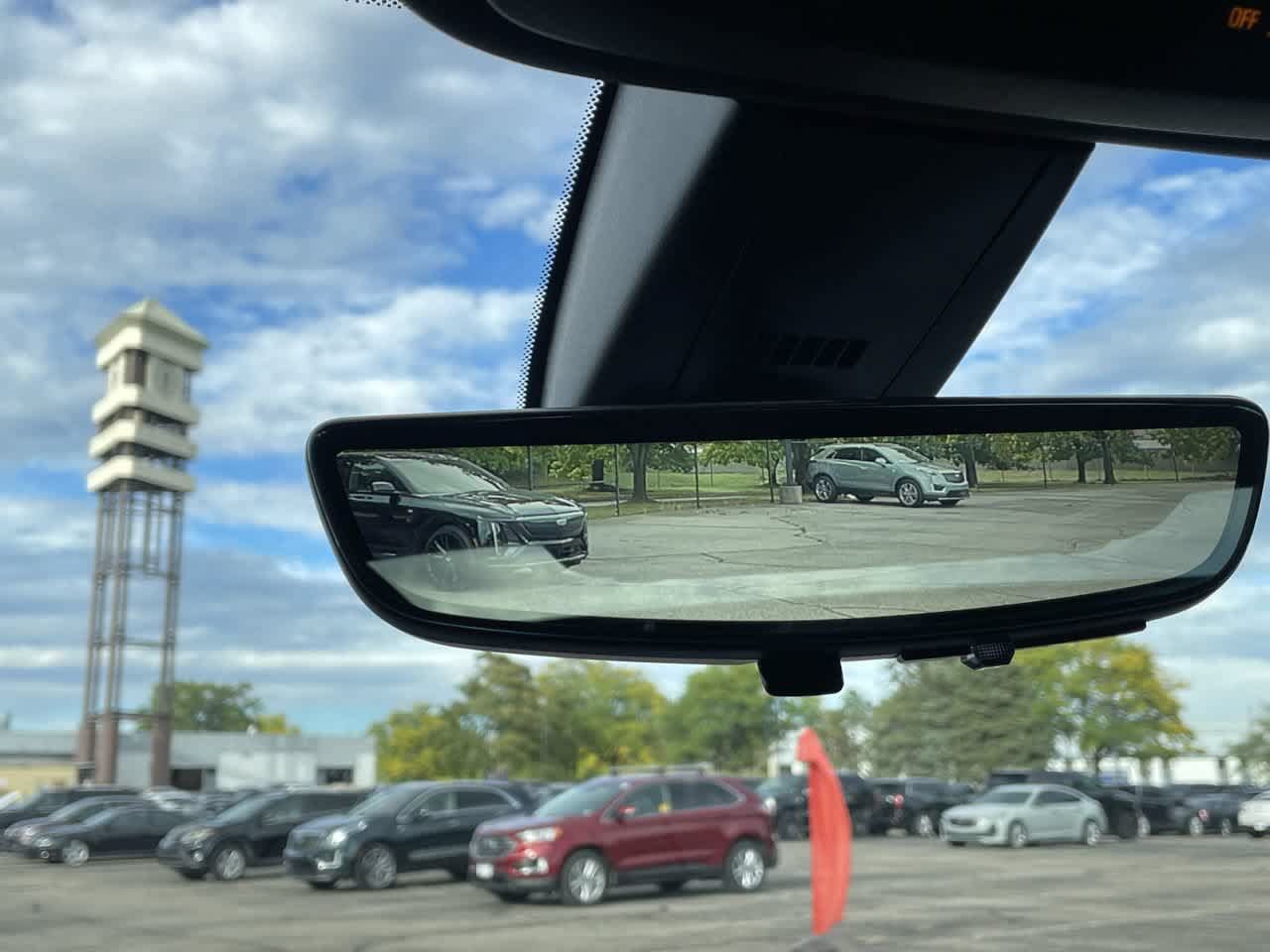 Used 2023 Cadillac XT6 Sport w/ Technology Package AWD/4WD image 31
