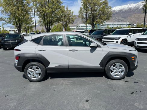 Certified 2026 Hyundai Kona SE AWD/4WD image 6