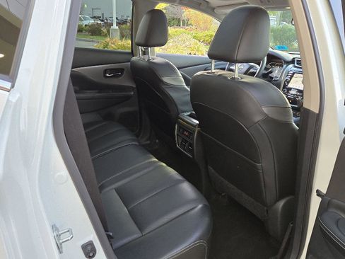 Used 2023 Nissan Murano SL w/ SL Moonroof Package image 19