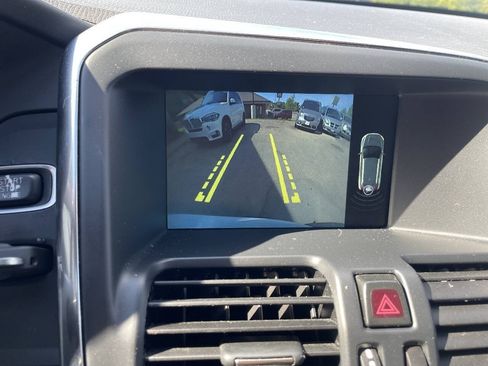 Used 2017 Volvo XC60 T5 Inscription FWD image 32