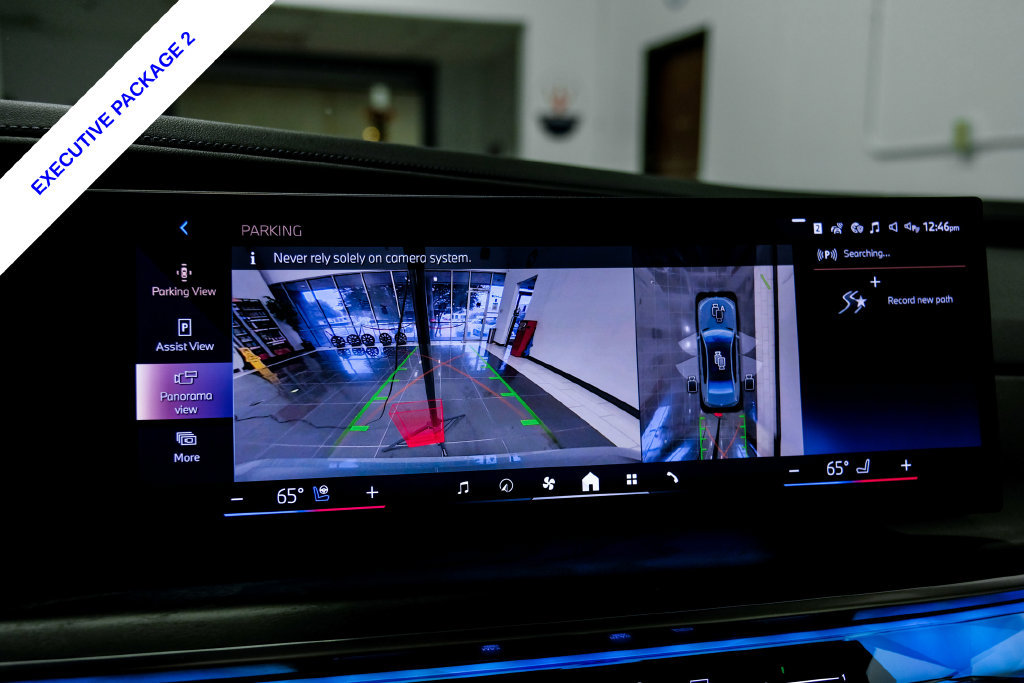 Used 2023 BMW i7 xDrive60 AWD/4WD image 26
