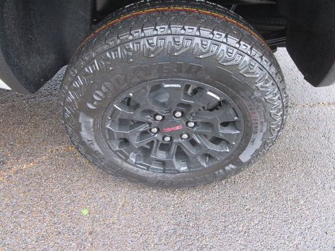 New 2026 GMC Canyon Elevation RWD image 14