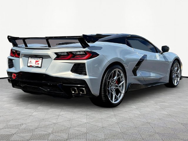 Used 2021 Chevrolet Corvette Stingray Convertible w/ Z51 Performance Package RWD image 7