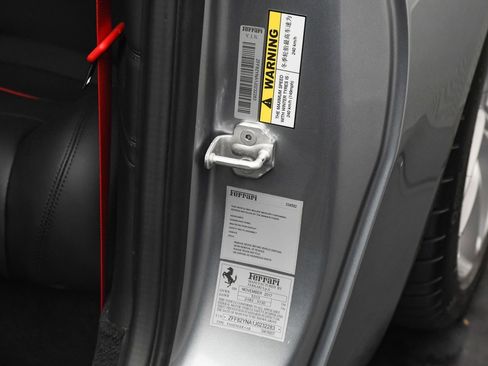 Used 2018 Ferrari GTC4Lusso T image 62