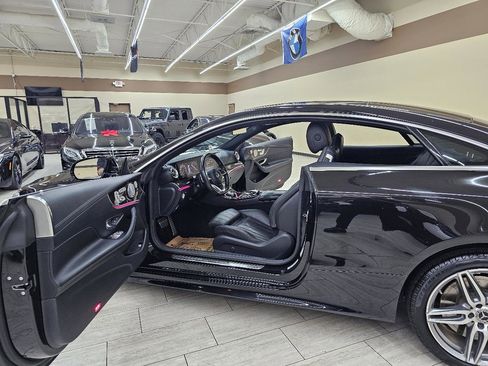 Used 2018 Mercedes-Benz E 400 4MATIC Coupe w/ Premium 3 Package image 16