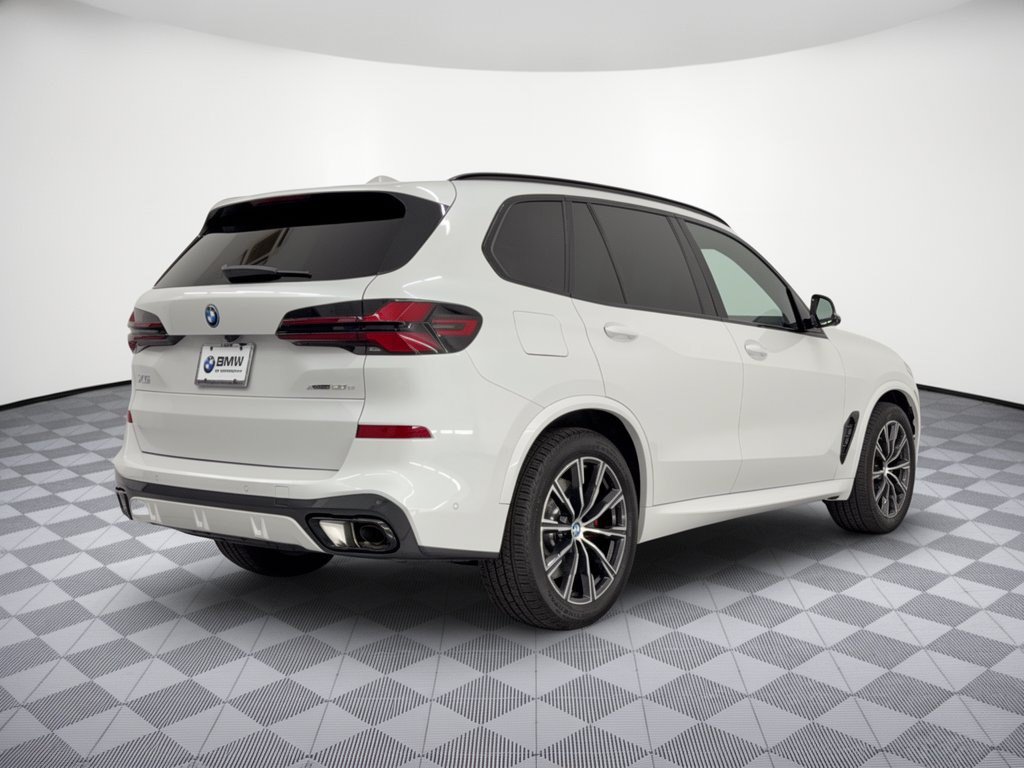 Used 2026 BMW X5 xDrive50e w/ M Sport Package AWD/4WD image 9