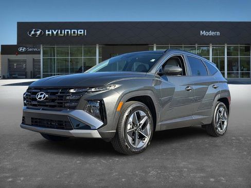 Certified 2025 Hyundai Tucson SEL image 1