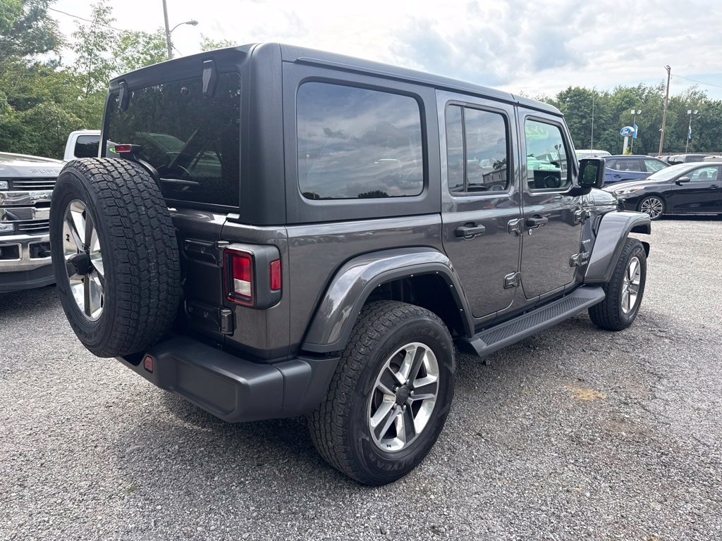 Used 2022 Jeep Wrangler Unlimited Sahara w/ Cold Weather Group AWD/4WD image 7