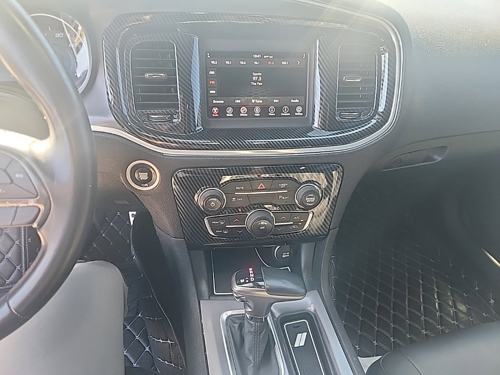 Used 2019 Dodge Charger SXT RWD image 23
