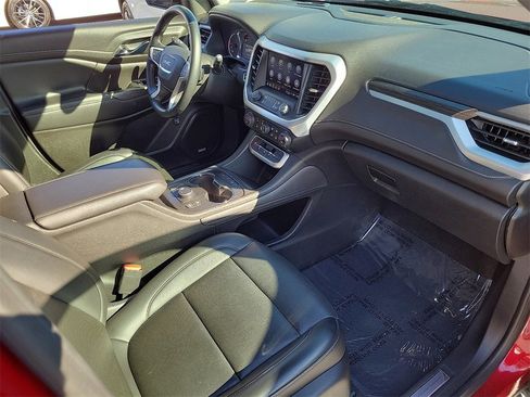 Used 2023 GMC Acadia SLT image 18