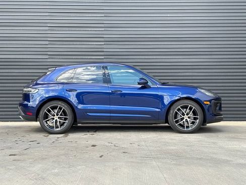 Certified 2025 Porsche Macan image 8