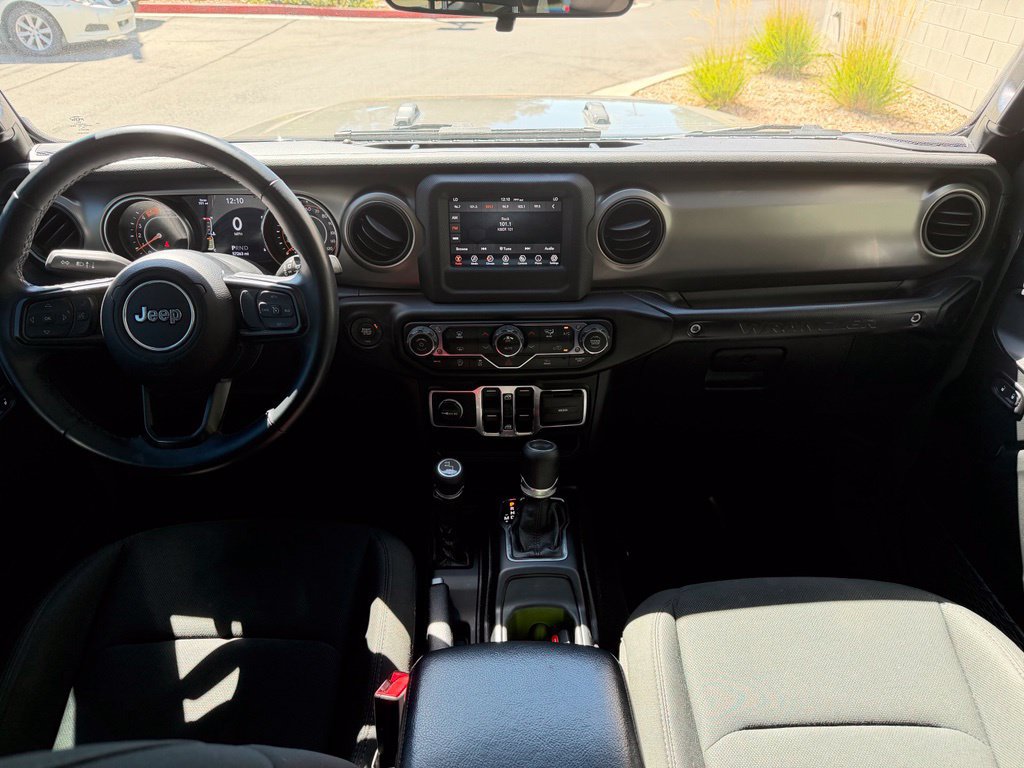 Used 2021 Jeep Wrangler Unlimited Sport AWD/4WD image 15
