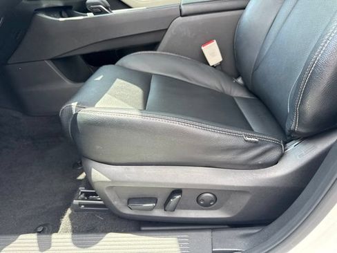 Used 2023 Nissan Rogue SV FWD image 18