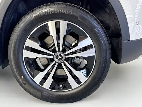 New 2025 Mercedes-Benz GLA 250 image 28