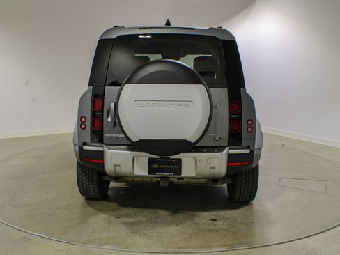 Used 2020 Land Rover Defender 110 HSE AWD/4WD image 4