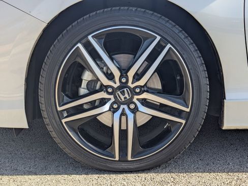 Used 2016 Honda Accord Touring image 31