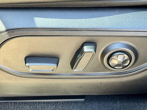 Used 2021 Jeep Grand Cherokee L Laredo image 22