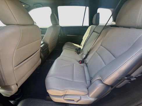 Certified 2024 Honda Passport EX-L image 23