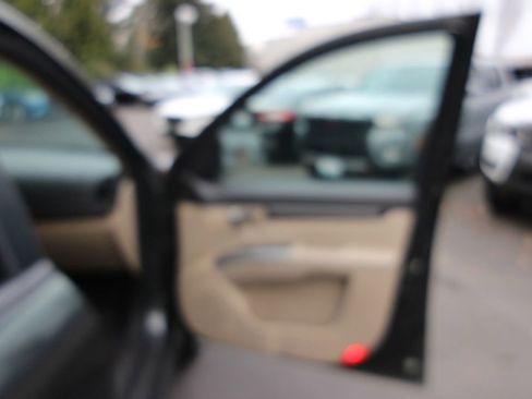 Used 2011 Hyundai Santa Fe GLS image 14