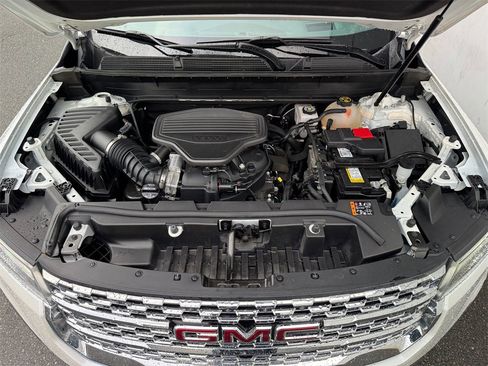 Used 2023 GMC Acadia Denali w/ Denali Ultimate Package image 22
