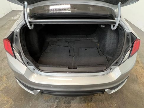 Used 2017 Honda Civic Touring image 27