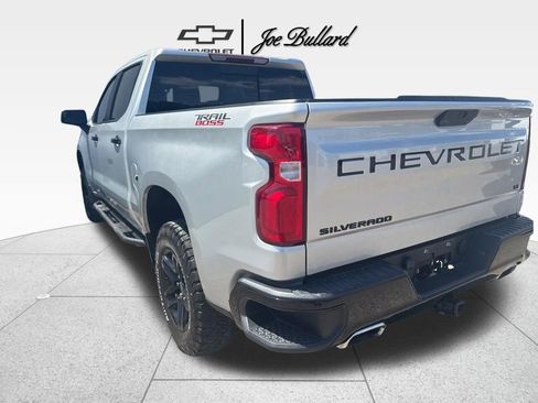 Used 2021 Chevrolet Silverado 1500 LT Trail Boss w/ Convenience Package II image 8