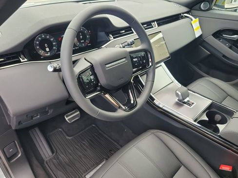 New 2026 Land Rover Range Rover Evoque Dynamic SE AWD/4WD image 25