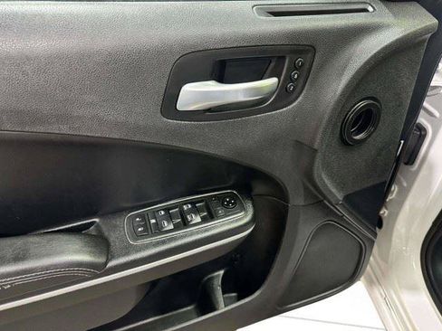 Used 2020 Dodge Charger SXT w/ Leather Interior Group RWD image 12