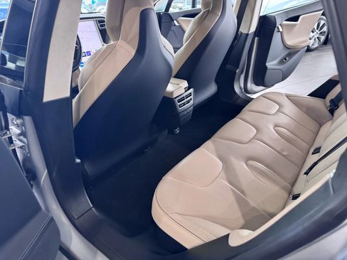Used 2017 Tesla Model S 75D image 18