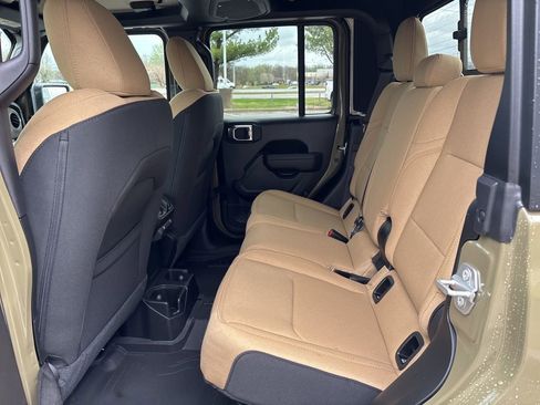 New 2026 Jeep Gladiator Sport image 41