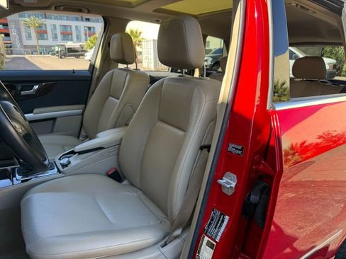 Used 2011 Mercedes-Benz GLK 350 4MATIC image 18