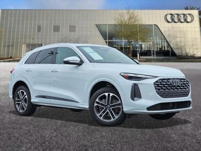 Used 2025 Audi Q5 Premium w/ Convenience Package